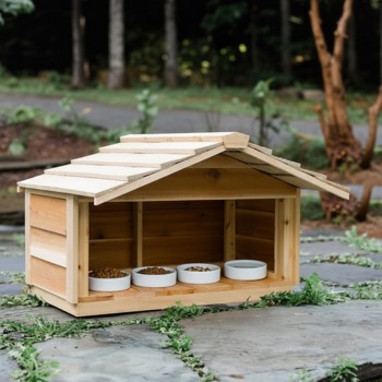 Cedar Cat Feeding Station with Extended Roof for Outside Cats