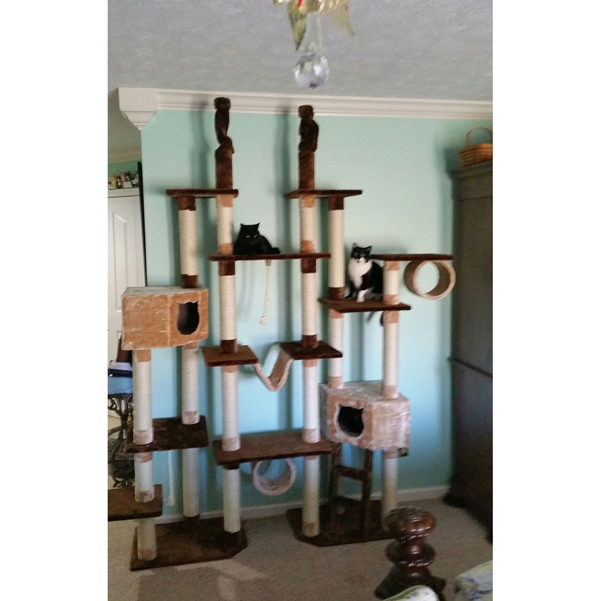 Floor to Ceiling Cat Tower