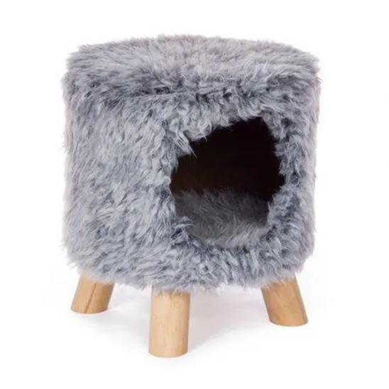 One-story cat condo on legs