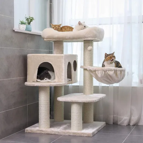 Cat tower for old cats in Beige