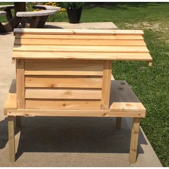 Large house with platform for feral cats