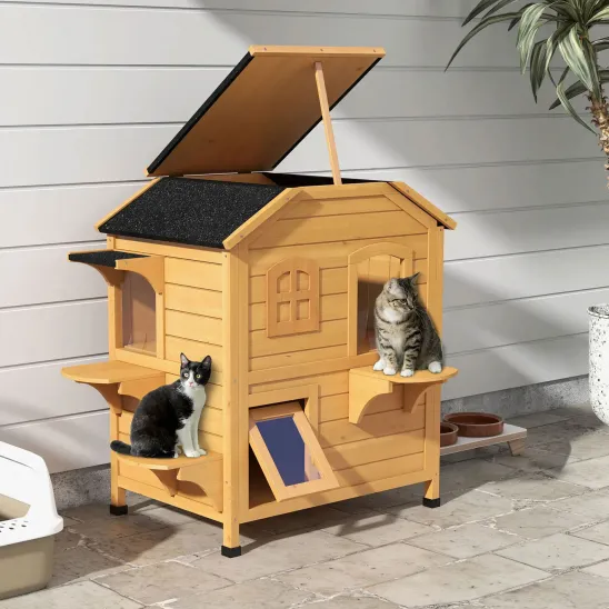 Cat house in Natural for outside