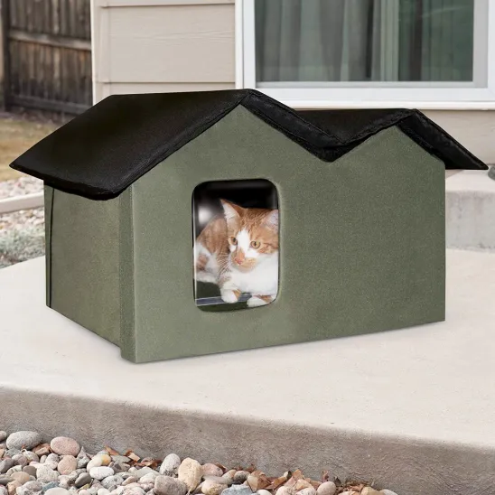 Polyester house for outdoor and indoor cats