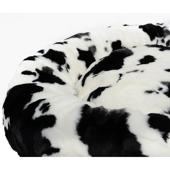 Ultra-soft fashionable faux fur kitty bed